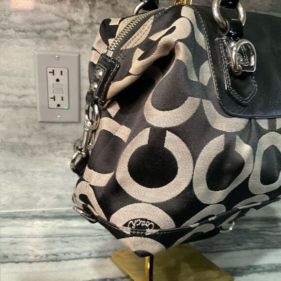 COACH MADISON PHOEBE CLOTH SATCHEL EUC - Picture 9 of 16
